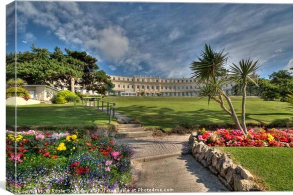 **Sunny And Bright, Thatchers Rock One Bed Beach Front Apartment*** Torquay Exteriér fotografie
